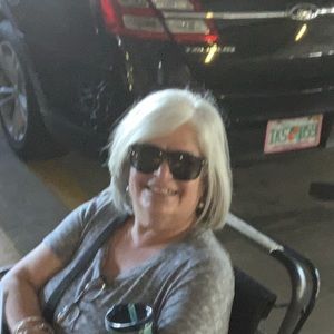 Meet your Posher, Ana